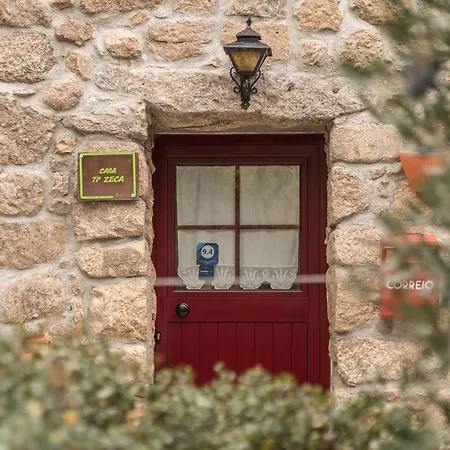 Casas Da Fonte - Serra Da Estrela * 塞亚