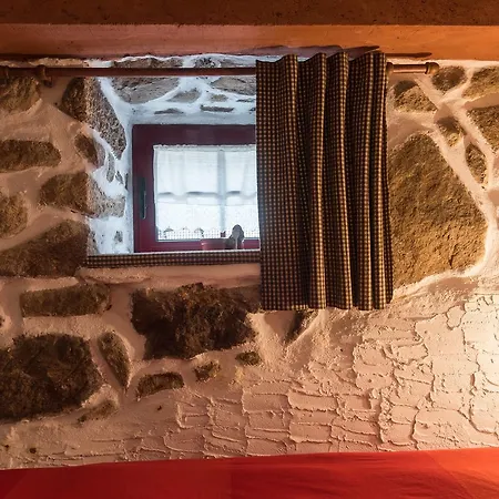 Casas Da Fonte - Serra Da Estrela * 塞亚
